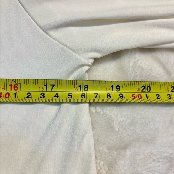 NWT Chico’s Top 0 (Small) Cream Flowy Flare Sleeve 3/4 Length Ecru Stretchy - Picture 12 of 14
